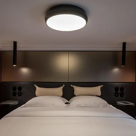 72 Ad Urban Comfort Bed and Breakfast 4*