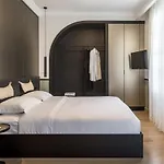 72 Ad Urban Comfort Bed & Breakfast 4*