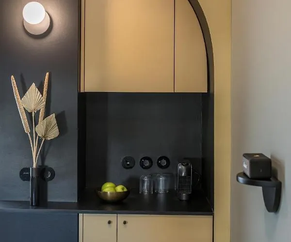 Bed and Breakfast 72 Ad Urban Comfort 4*