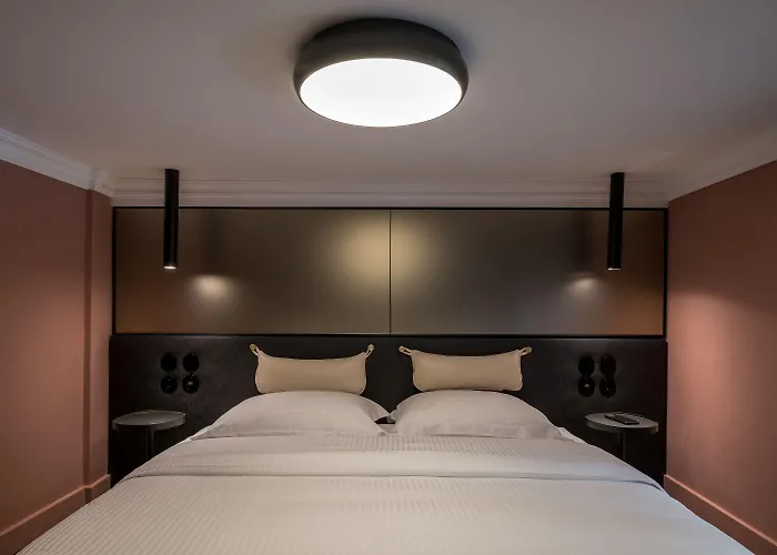 72 Ad Urban Comfort B&B 4*